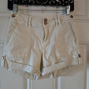 BKE Payton Stretch Shorts Women Size 24 Vanilla Cuffed Buckle Denim EUC Y2K Boho
